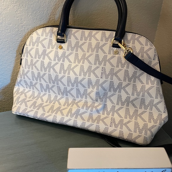 Michael Kors Dome satchel white/navy - Picture 3 of 10